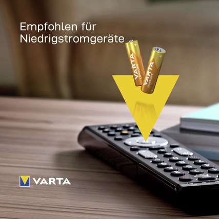 Fernbedienung mit Varta AA-Batterien, die für Niedrigstromgeräte empfohlen werden.