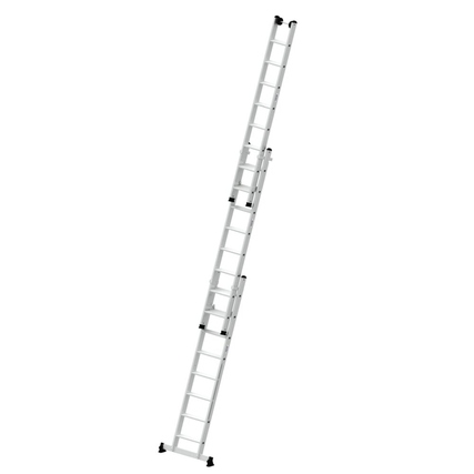 MUNK Multifunktionsleiter mit 2 x 8 Stufen in aufrechter Position.