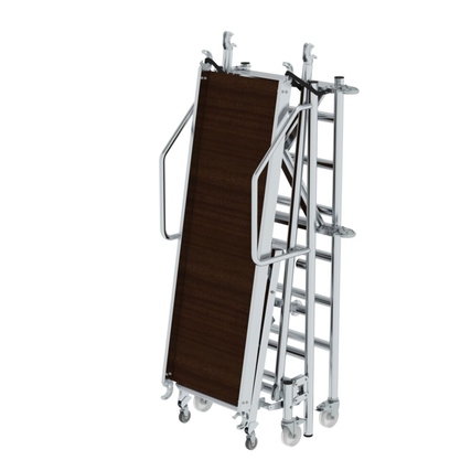 Faltbares Aluminium-Rollgerüst mit Rädern und Handläufen, im zusammengeklappten Zustand.