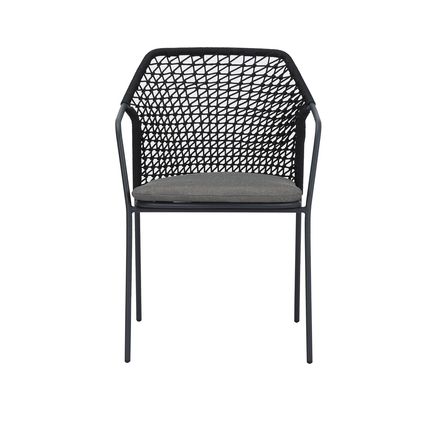 Gartenstuhl Burano in Anthrazit mit Seilrückenlehne und Sitzkissen, frontale Ansicht.