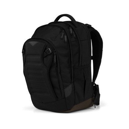 Schulrucksack in Schwarz mit sportlichem Design und maximalem Volumen von 30 + 5 L.