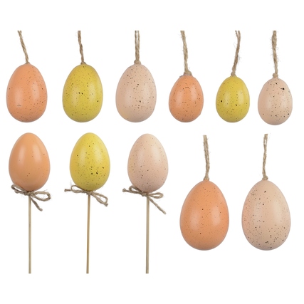 Bunt bemalte Deko-Ostereier mit Aufhängeband in verschiedenen Pastellfarben.