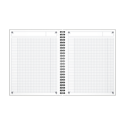Offene Ansicht eines karierten Oxford Collegeblocks mit spezieller Lineatur und Kopfzeilen.