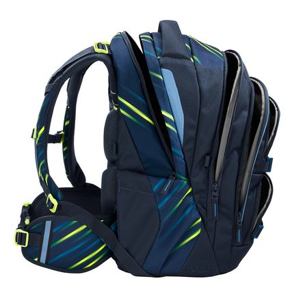 Schulrucksack COOCAZOO PORTER in Fast Lime, seitliche Ansicht mit mehreren Fächern und Riemen.