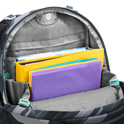 Schulrucksack MATE von coocazoo mit geöffnetem Hauptfach und mehreren farbigen Ordnern.