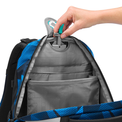 Innensicht des COOCAZOO Schulrucksacks MATE mit Taschen und Einschubfächern.