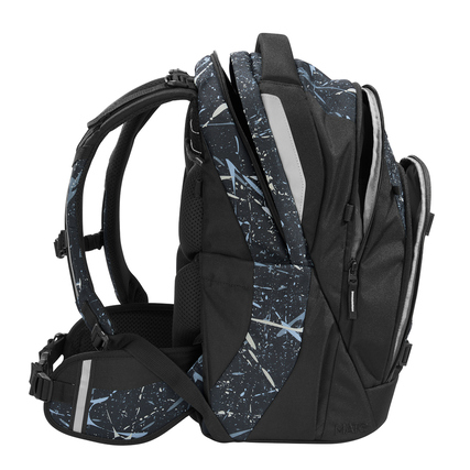 Schulrucksack COOCAZOO MATE in seitlicher Ansicht mit reflektierendem Splash-Muster.