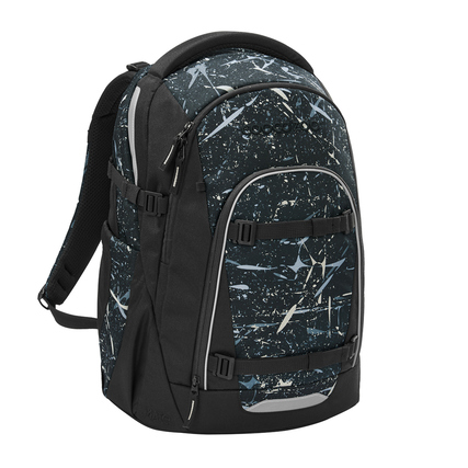 Schulrucksack MATE von COOCAZOO in reflektierendem Splash-Design, seitliche Ansicht.