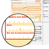 Weißes Formular für SEPA-Überweisungen mit zahlreichen ausfüllbaren Feldern und OCR-Muster.
