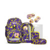 ergobag Schulranzen pack LUMI 28 x 40 x 25 cm (B x H x T) 20l Magnetverschluss, Reißverschluss inkl. Sportrucksack, Heftbox, Federmäppchen (gefüllt mit Lyra Stiften), Schlampermäppchen, 5 x Klettie Gewicht: 1.100g 100 % Polyester lila/gelb SuBärkraft