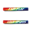 Bunte Rucksack-Applikation mit den Aufschriften "FAIR PLAY" und "LOVE SPORTS".