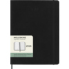 Schwarzer Moleskine Buchkalender XL 2026 mit einem Etikett und dem Jahr 2026 auf dem Cover.