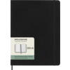 Schwarzer Moleskine Buchkalender XL mit einem Aufkleber, der das Kalenderdatum 2025-26 zeigt.